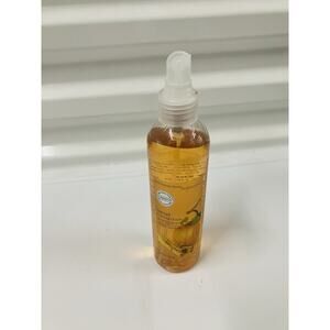 BATH & BODY WORKS Body Spray Original “SWEET CINNAMON PUMPKIN" Splash 8 Oz NEW